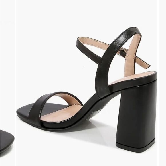 Berness Agatha Block Heel Square Toe Sandals W Slim Ankle Straps Size 10 NWT - Picture 3 of 7